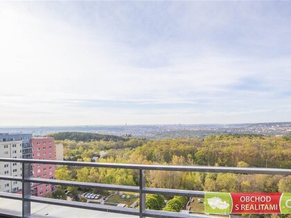 Praha / Troja, byt 3+KK s terasou a panoramatickým výhledem na Prahu!