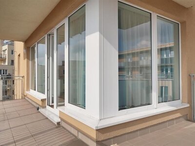 Praha / Hostivař, byt 4+kk / balkon, sklep, garážové stání