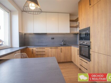 Praha 6/Suchdol, byt 3+1, patro na spaní