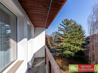 Praha 6 / Ruzyně, byt 4+1 s 3 x lodžií a 1 x sklepem