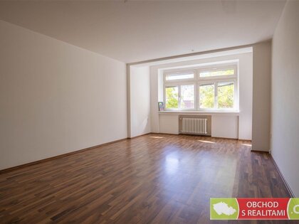 Praha - Vinohrady, byt 2+1 o výměře 93 m2 (dva balkony)