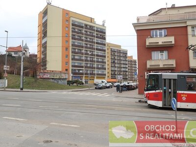 Praha - Strašnice, nebytové prostory s výlohou