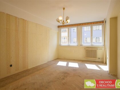 Praha  Holešovice, byt 1+1 40 m2 (+ sklep 2 m2)