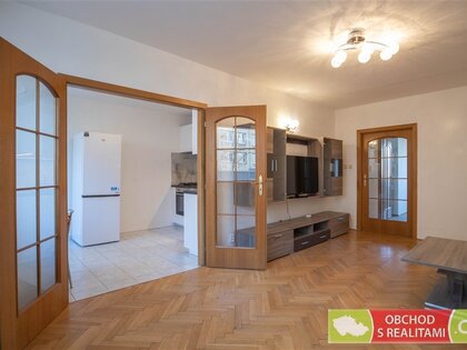 Brandýs nad Labem, byt 3+1, lodžie, sklep, komora