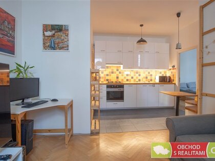 Praha / Holešovice, byt 2+kk se sklepem