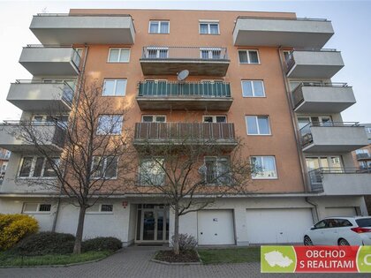 Prague 10 / Strašnice, apartment unit 2+KNT / terrace