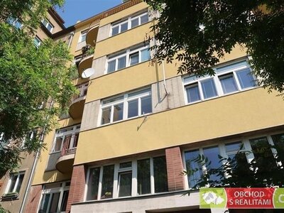 Praha - Vinohrady, byt 2+1 o výměře 93 m2 (dva balkony)